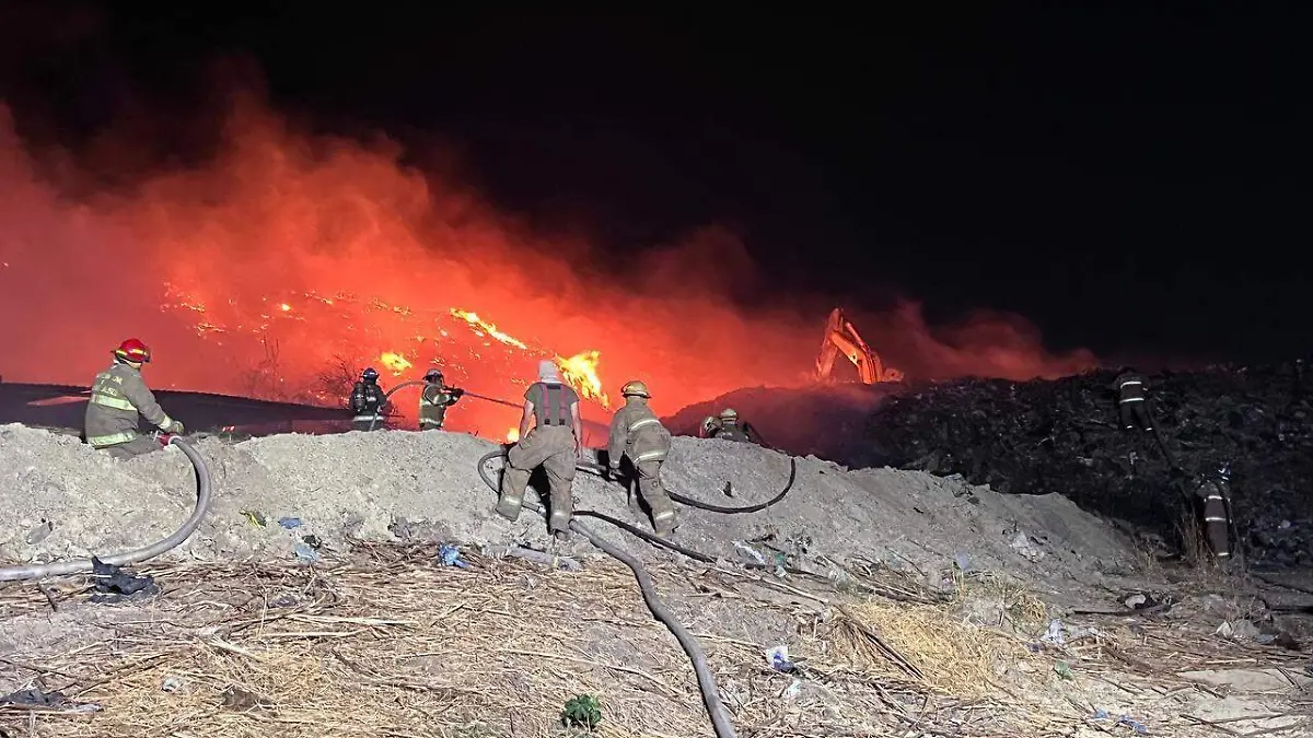 Incendio en el vertedero de Matatlán